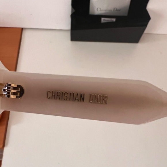 Sunglasses Round & Oval DIOR  DiorSignature B8U 53MM Butterfly Sunglasses - Picture 11 of 11